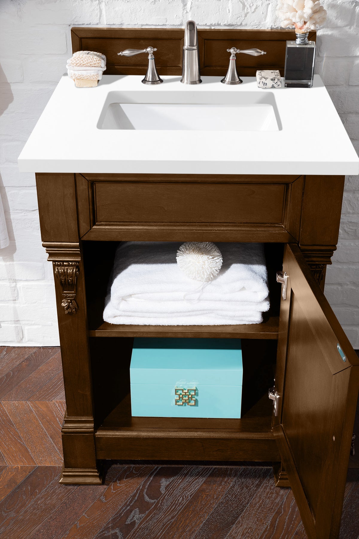 26" Brookfield Single Bathroom Vanity, Country Oak w/ White Zeus Quartz Top