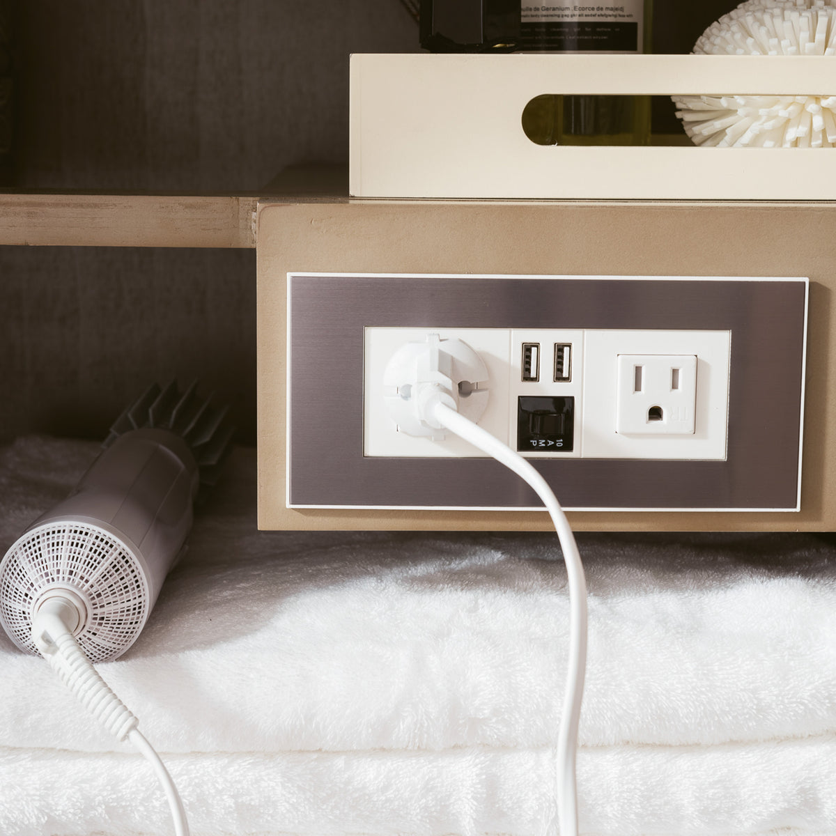 59" Linear Double Bathroom Vanity, Whitewashed Walnut with Glossy White Composite Top