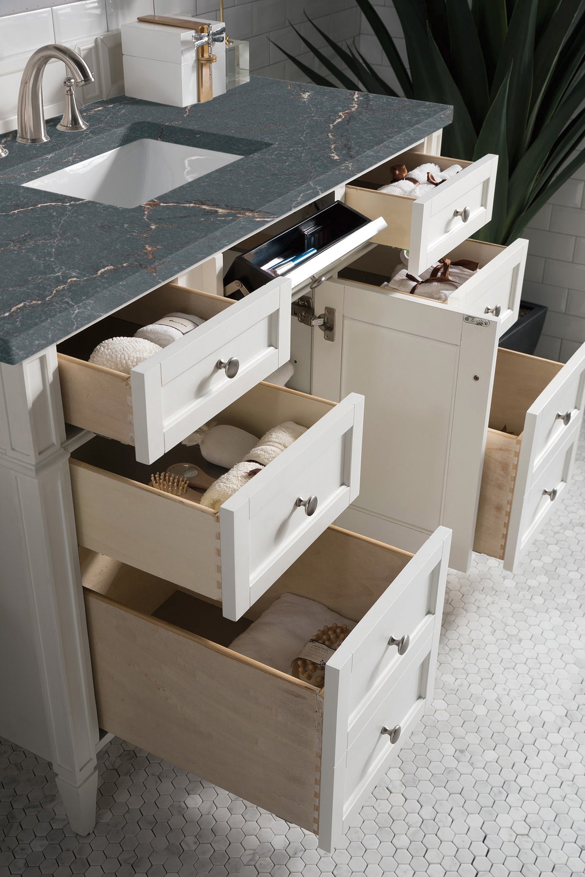 Brittany 48" Single Vanity, Bright White w/ 3 CM Parisien Bleu Silestone Top w/FreePower Wireless Charger