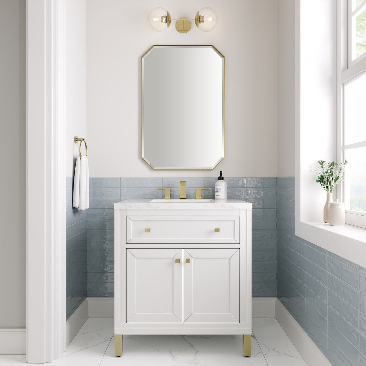 30" Chicago Single Vanity, Glossy White